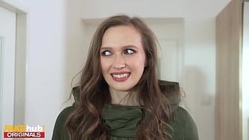 Play FAKEhub - Babe catfished on tinder date but hes got a huge cock to creampie her - see inside pussy