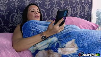 Play Menopausal stepmother spies on her stepson's cell phone to imagine nonsense