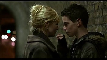 Play Cate Blanchett Blowjob & Sex in Note on a Scandal (2005) movie