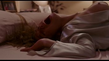 Play Rhona Mitra - Hollow Man HD