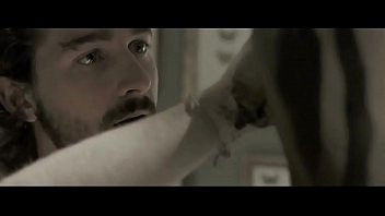 Play Denna Thomsen in Fjögur píanó Video (2012)