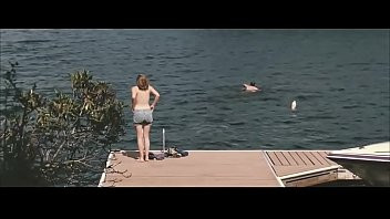Play Elizabeth Olsen in Martha Marcy May Marlene (2011) - 3
