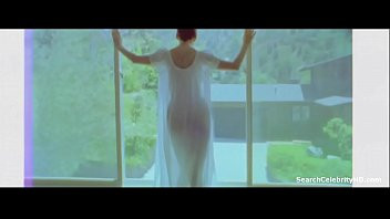 Play Rose McGowan in Wild Rose 2013