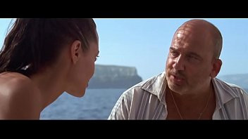 Play Angelina Jolie in Lara Croft Tomb Raider - The Cradle of Life (2003)