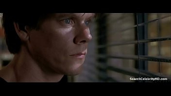 Play Rhona Mitra in Hollow Man 2000