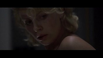 Play Charlize Theron in Trapped (2002)