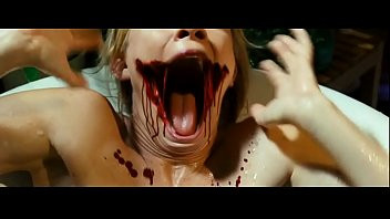 Play Amy Smart in Mirrors (2008)