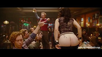 Play Idina Menzel in Rent 2005