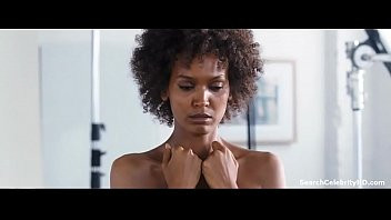 Play Liya Kebede in Desert Flower 2009