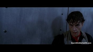 Play Mary Sellers in StageFright (1987)
