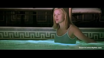 Play Reese Witherspoon in Cruel Intentions 1999