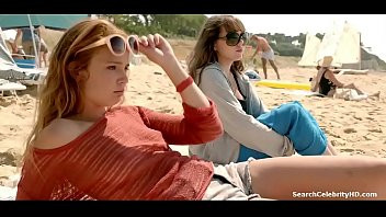 Play Margaux Rossi Hotel De Plage S01E02 2014