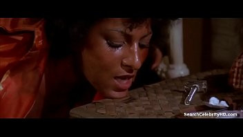 Play Pam Grier in Foxy Brown 1974