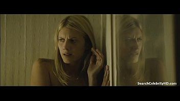 Play Mélanie Laurent in Enemy (2013)