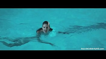 Play Maggie Grace in Flying Lessons (2010)