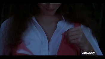 Play Carolyn Houlihan - The Burning