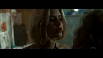 Play Julia Dalavia in Justica in s01e08 2016