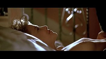 Play Annette Bening in The Grifters (1990) - 2