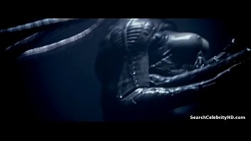 Play Sunny Mabrey in Species III 2004