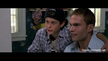 Play Shannon Elizabeth in American Pie 1999