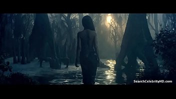 Play Rihanna in Where Have You Been 2012