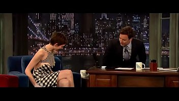 Play Anne Hathaway in Late Night with Jimmy Fallon (2012)