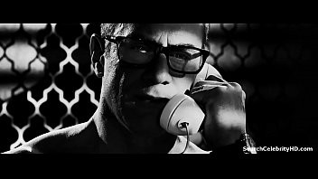 Play Eva Green Nude in Bathtub - Sin City - A Dame to Kill For