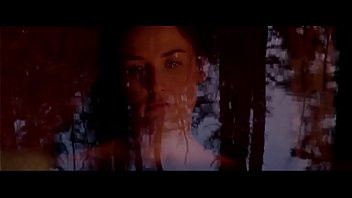Play Demi Moore in The Scarlet Letter (1995)
