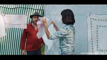 Play Vimala Pons - Comme Un Avion (2015) - 2