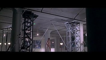 Play Angelina Jolie in Gia (1998)