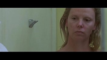 Play Charlize Theron in Monster (2003) - 2