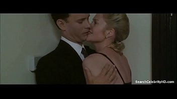Play Melanie Griffith in The Bonfire of the Vanities (1990) - 2