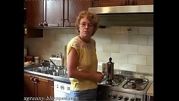Play Ugly granny ass fucks