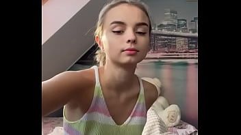 Play Feet in tights 3