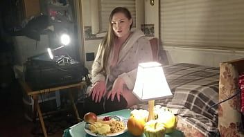 Play Mommy Fattened Up For You For The Holidays