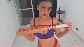 Play HOLDING THE BAT GIRL DULCE squanders her and shows her BREASTS! ALERQUINA sexy and HOT.