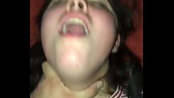 Play Tinder slut gets fucked